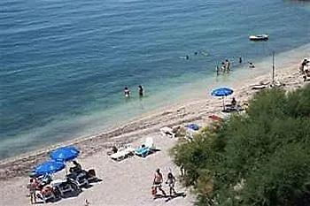 Tomasovic With Pool In * Podstrana