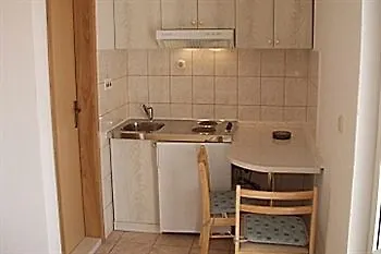 Tomasovic With Pool In Podstrana