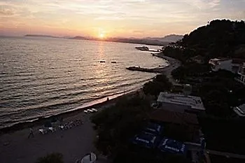 Apartment Tomasovic With Pool In