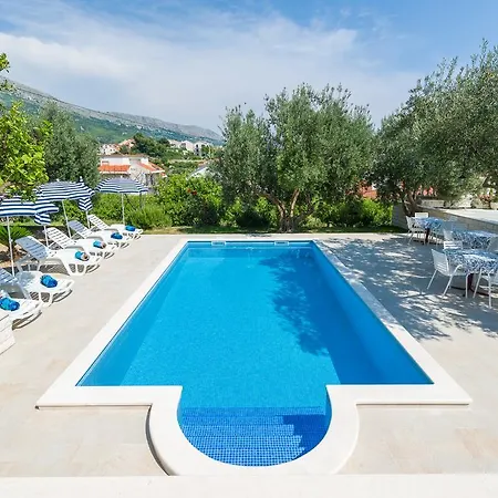 Tomasovic With Pool In