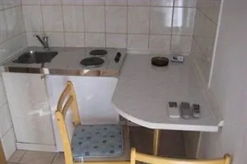 Tomasovic With Pool In פודסטראנה